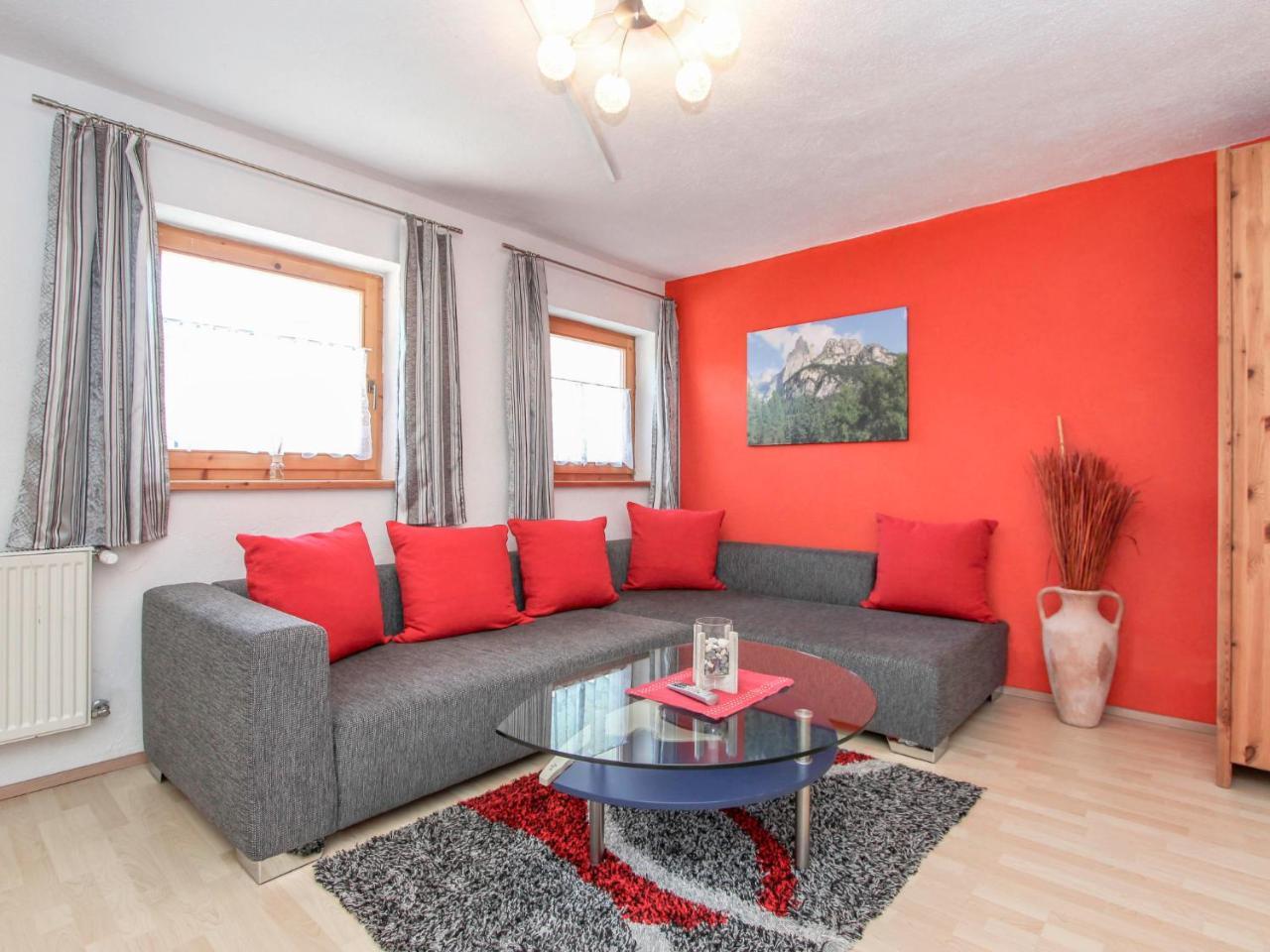Apartment Christian By Interhome Fuegen Luaran gambar