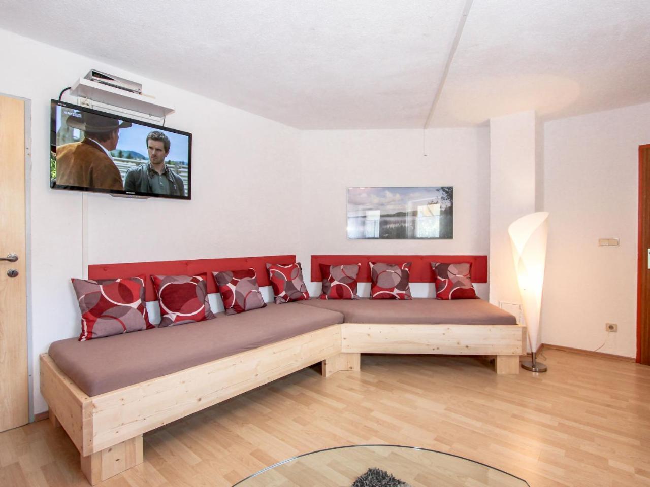 Apartment Christian By Interhome Fuegen Luaran gambar